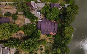 Ratmanee House