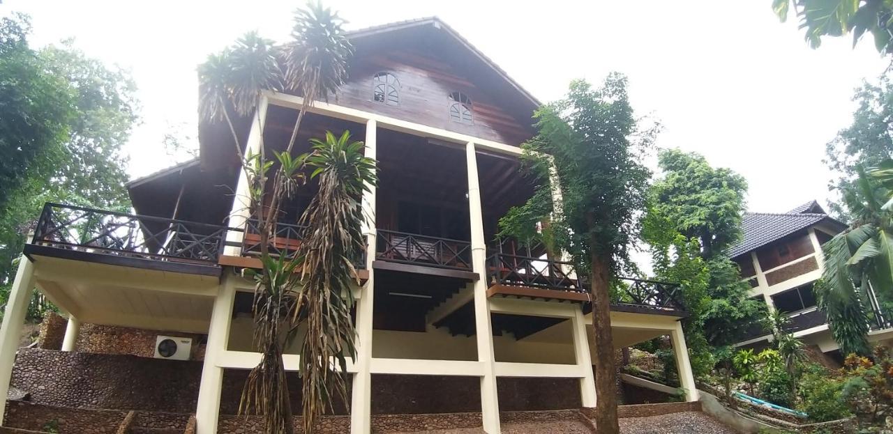 Ratmanee House Hotel Kanchanaburi Buitenkant foto