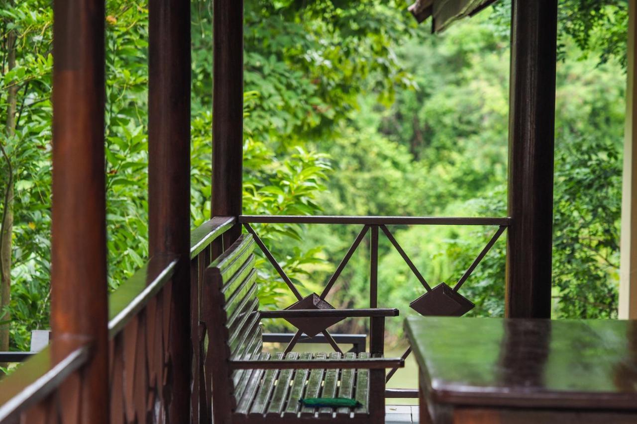 Ratmanee House Hotel Kanchanaburi Buitenkant foto