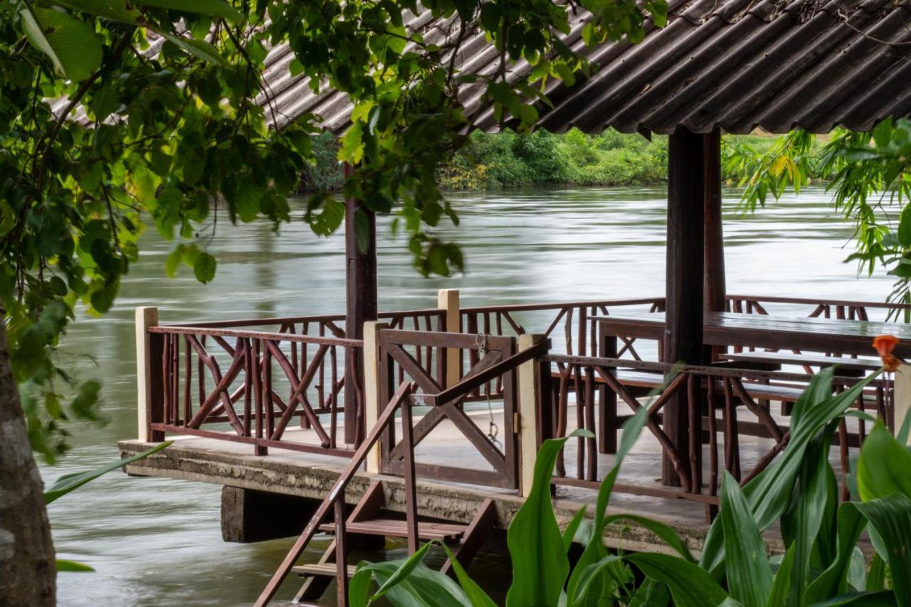 Ratmanee House Hotel Kanchanaburi Buitenkant foto