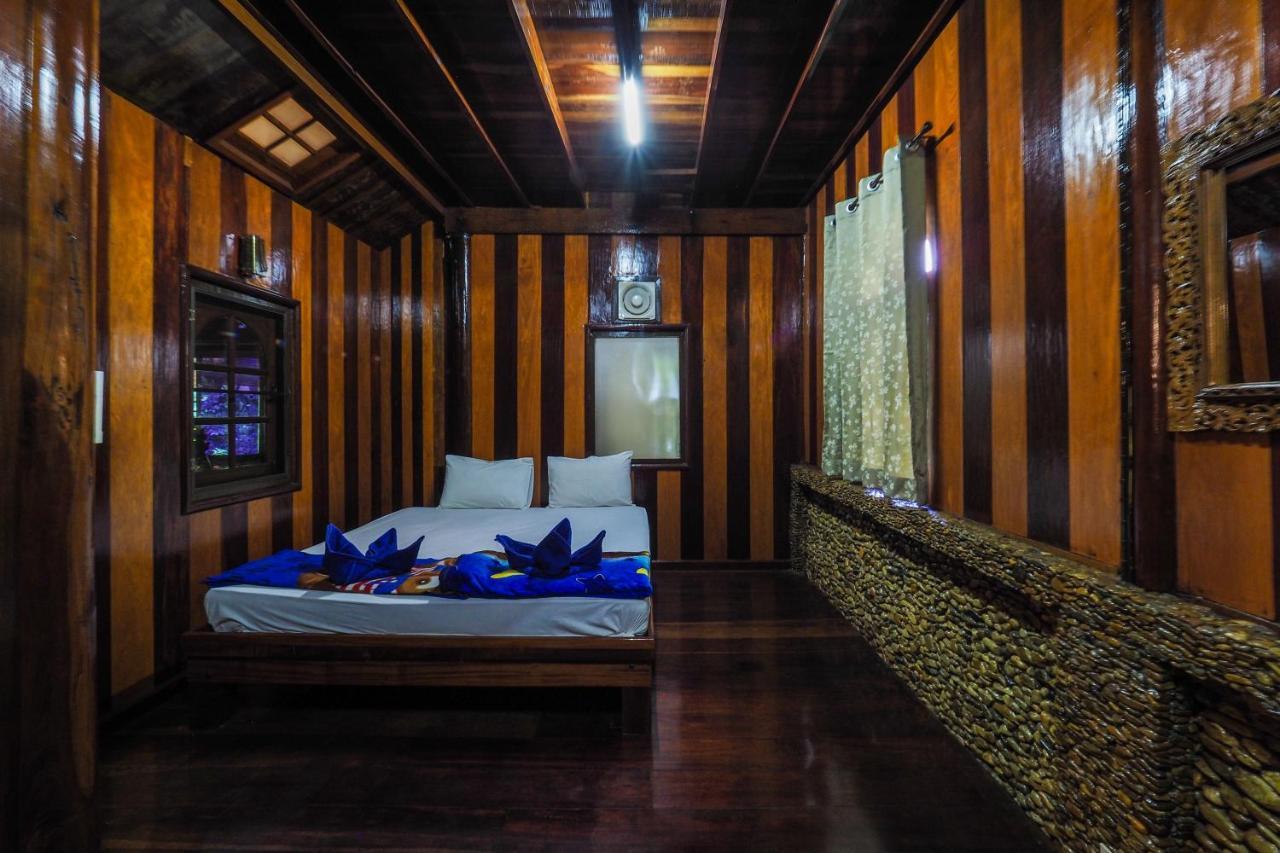 Ratmanee House Hotel Kanchanaburi Buitenkant foto