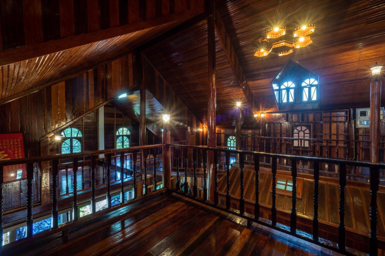 Ratmanee House Hotel Kanchanaburi Buitenkant foto