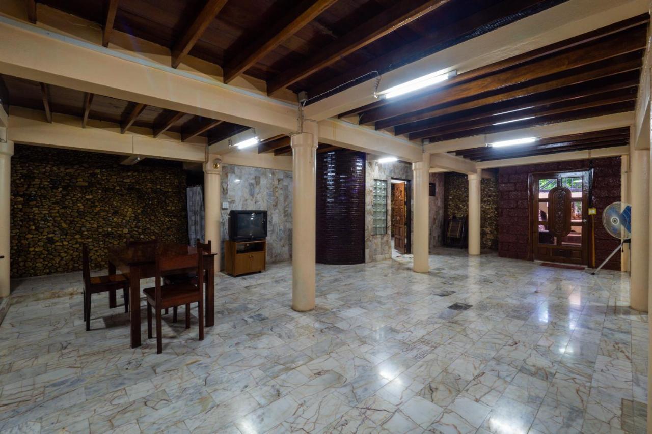 Ratmanee House Hotel Kanchanaburi Buitenkant foto
