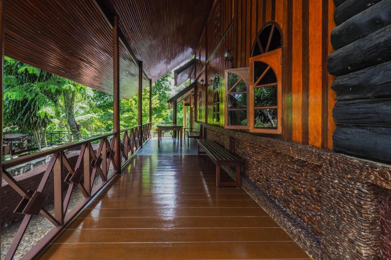 Ratmanee House Hotel Kanchanaburi Buitenkant foto