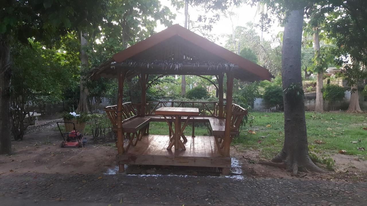 Ratmanee House Hotel Kanchanaburi Buitenkant foto